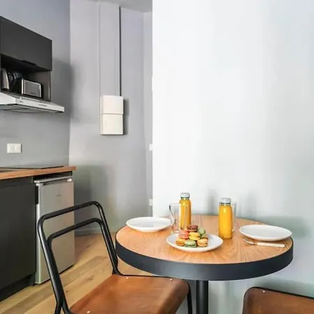 Apartment Petit Paisible 17eme Arondissement Paris